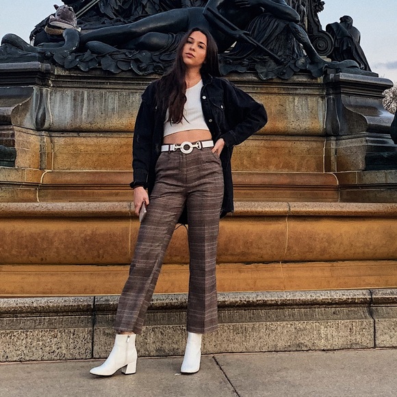 Meet your Posher, Juliet - Picture 1 of 1